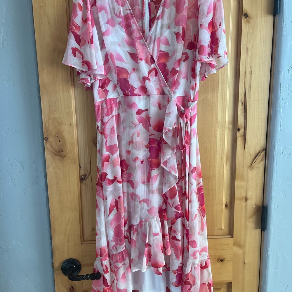 Calvin Klein Pink and White Flutter Sleeve Sundress